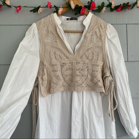Zara White Poplin Dress Slot Collar attached Crochet Waistcoat Vest size Small - Picture 2 of 8